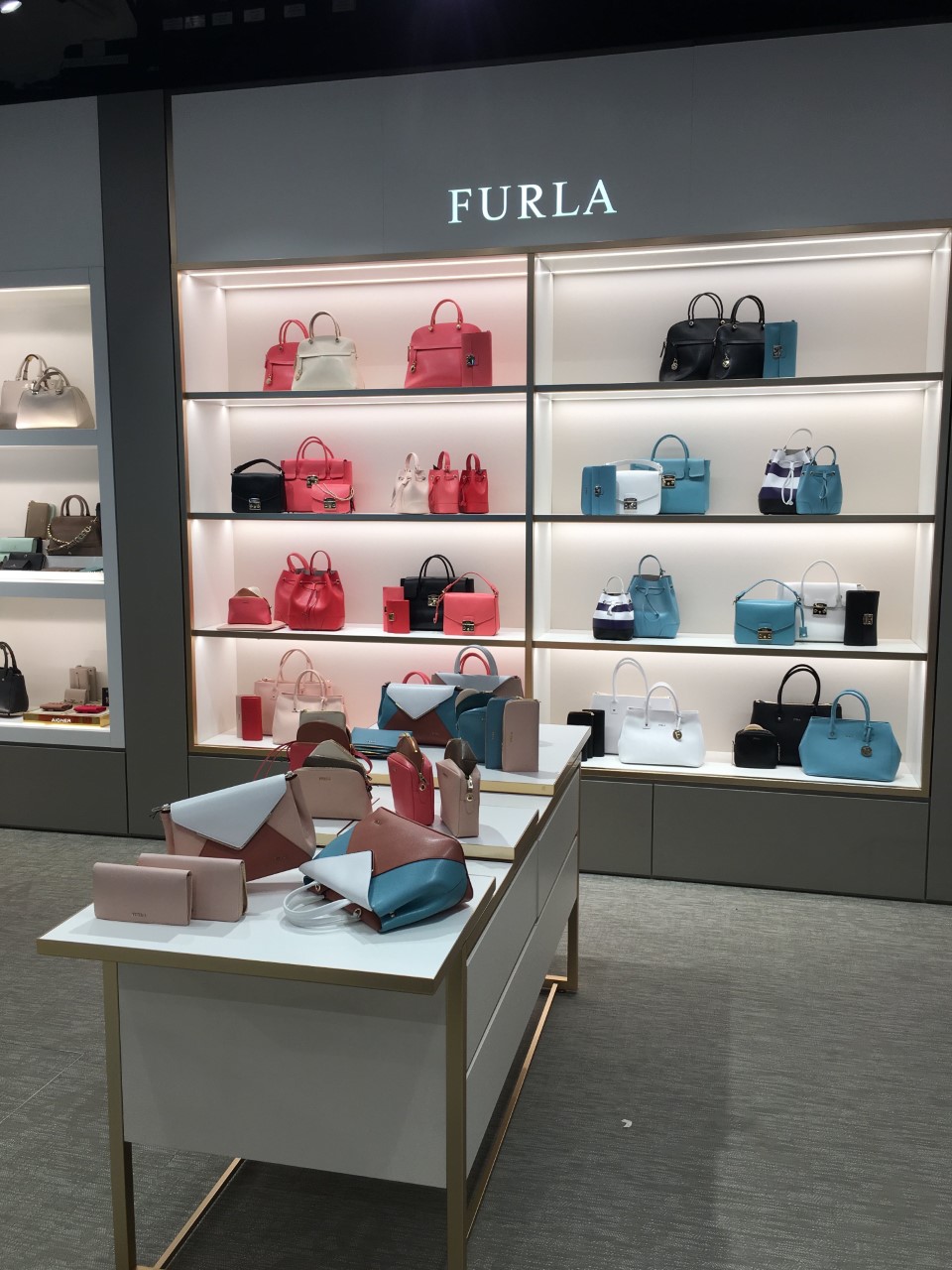 Furla expands German travel retail presence with two new corners The