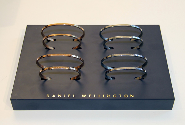 daniel wellington cuff size