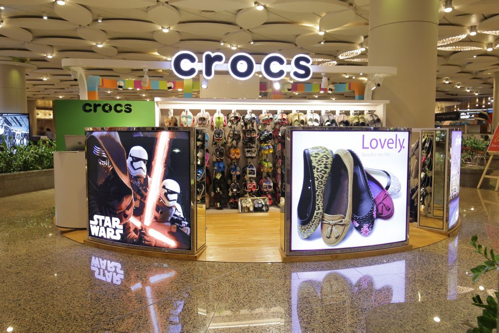 crocs retail store