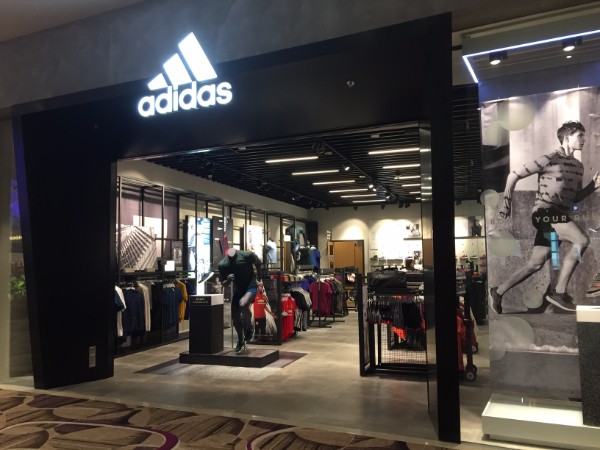 adidas outlet changi