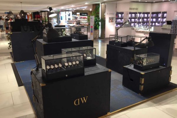 Daniel Wellington hails impact of store at Galleria by Hawaii - The Moodie Davitt Report -The Moodie Davitt