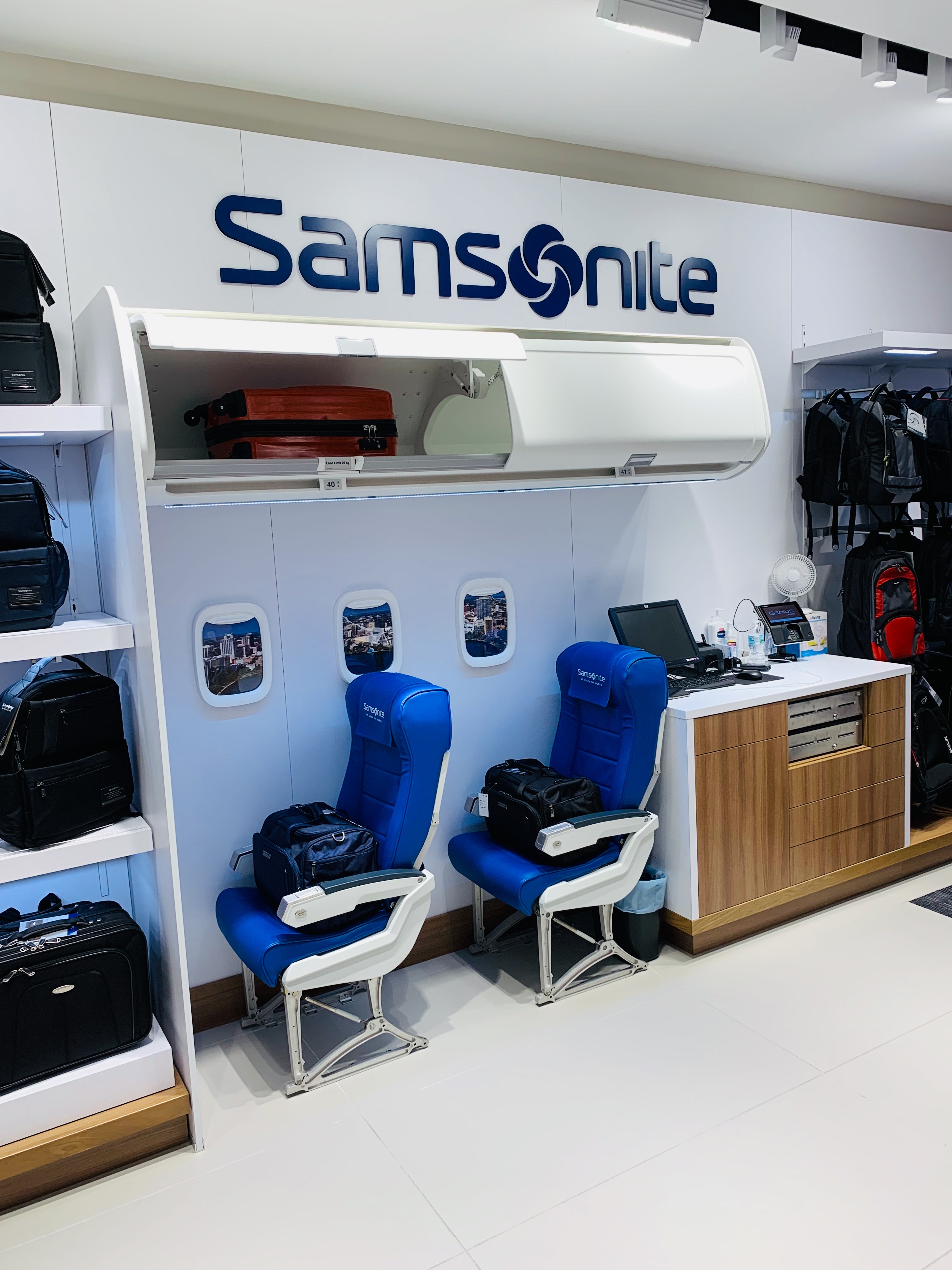 samsonite retailers