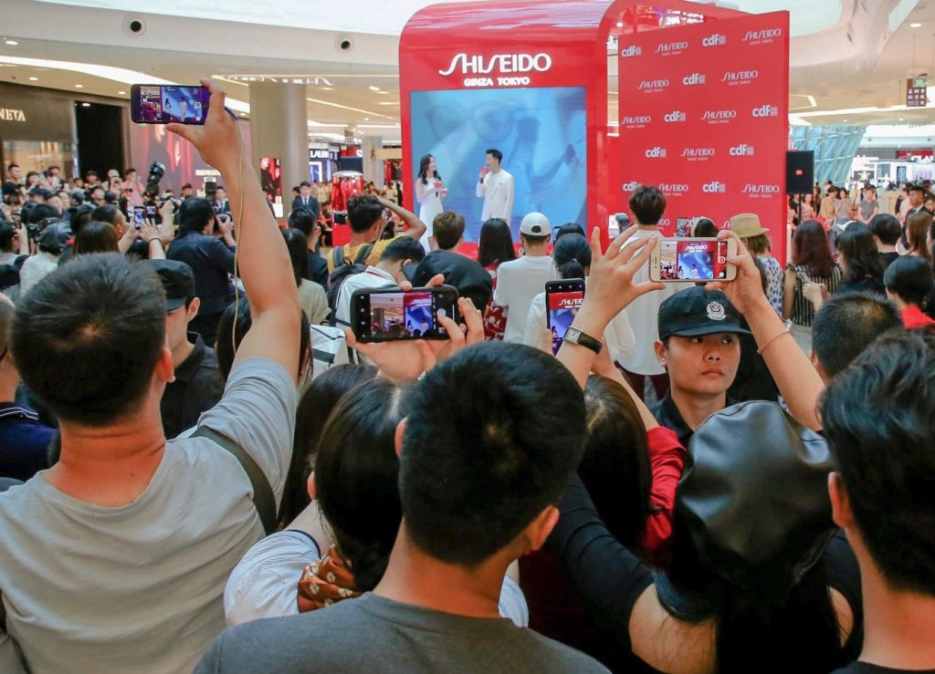 Shiseido Walks The Walk With Red Ginza Street Pop Up In Haitang Bay The Moodie Davitt Report The Moodie Davitt Report Shiseido Walks The Walk With Red Ginza Street Pop Up In Haitang Bay The Moodie Davitt Report The Moodie Davitt Report