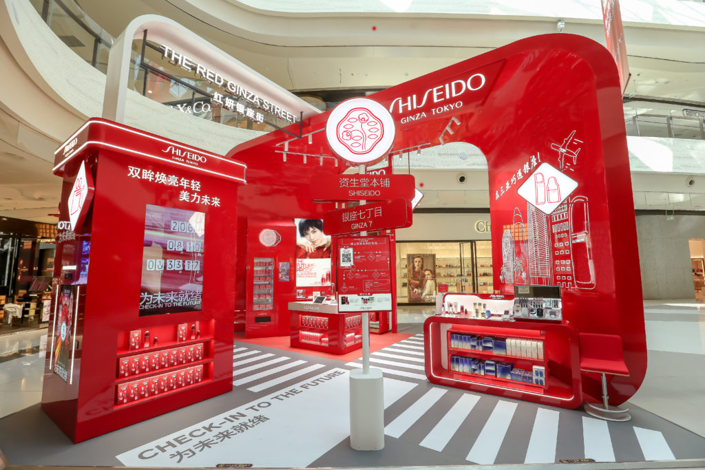 Www Moodiedavittreport Com Wp Content Uploads 19 09 The Red Ginza Street Pop Up In The Sanya International Duty Free Shopping Complex Atrium 1024x6 Jpg