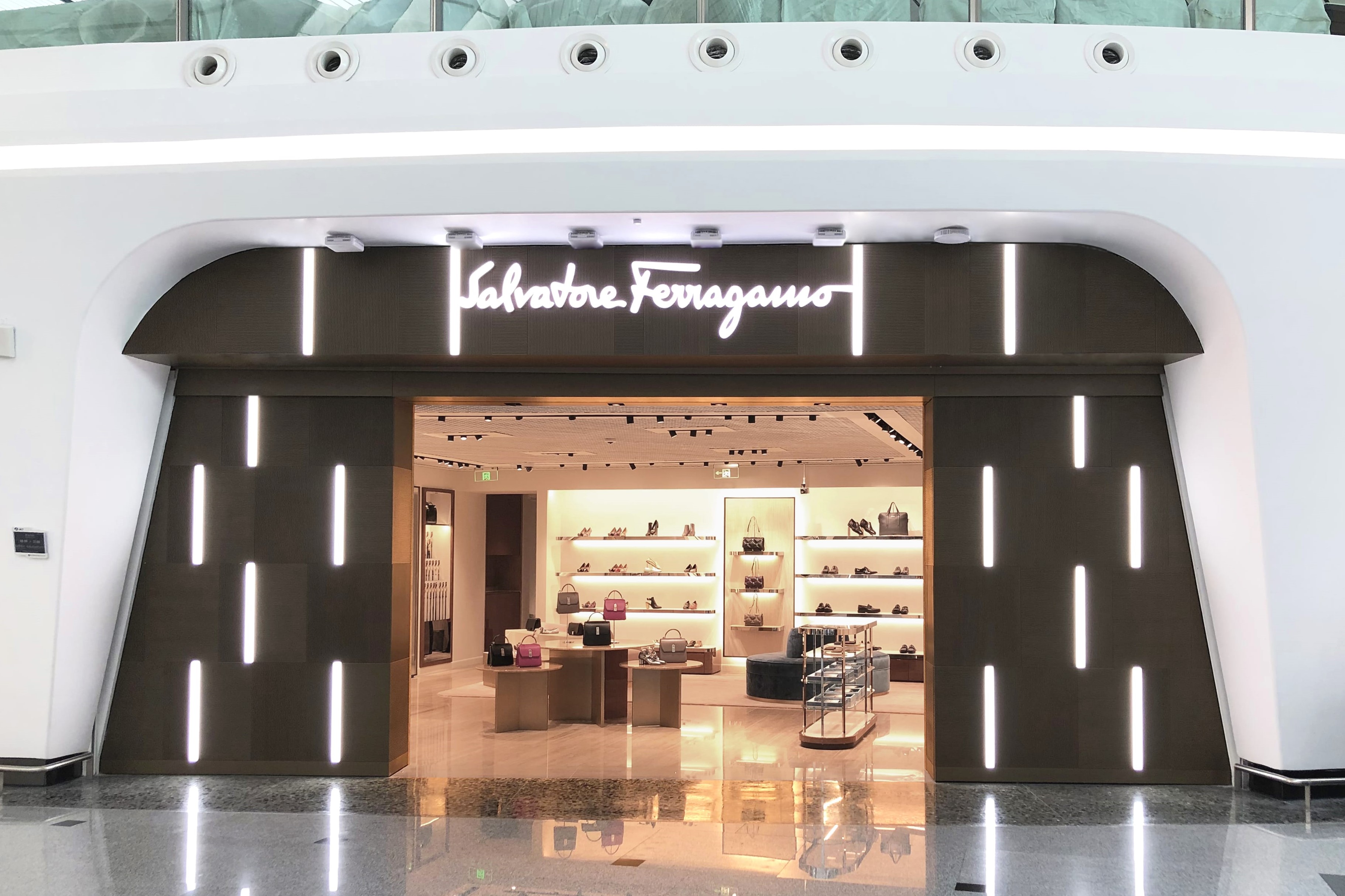 store ferragamo