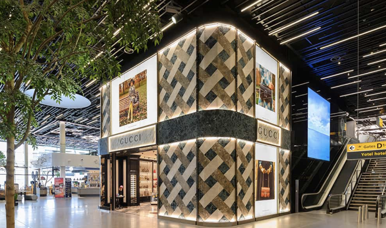 Cabinet of curiosities” Gucci brings contemporary eclecticism new Amsterdam Airport Schiphol boutique - The Moodie Davitt Report -The Moodie Report