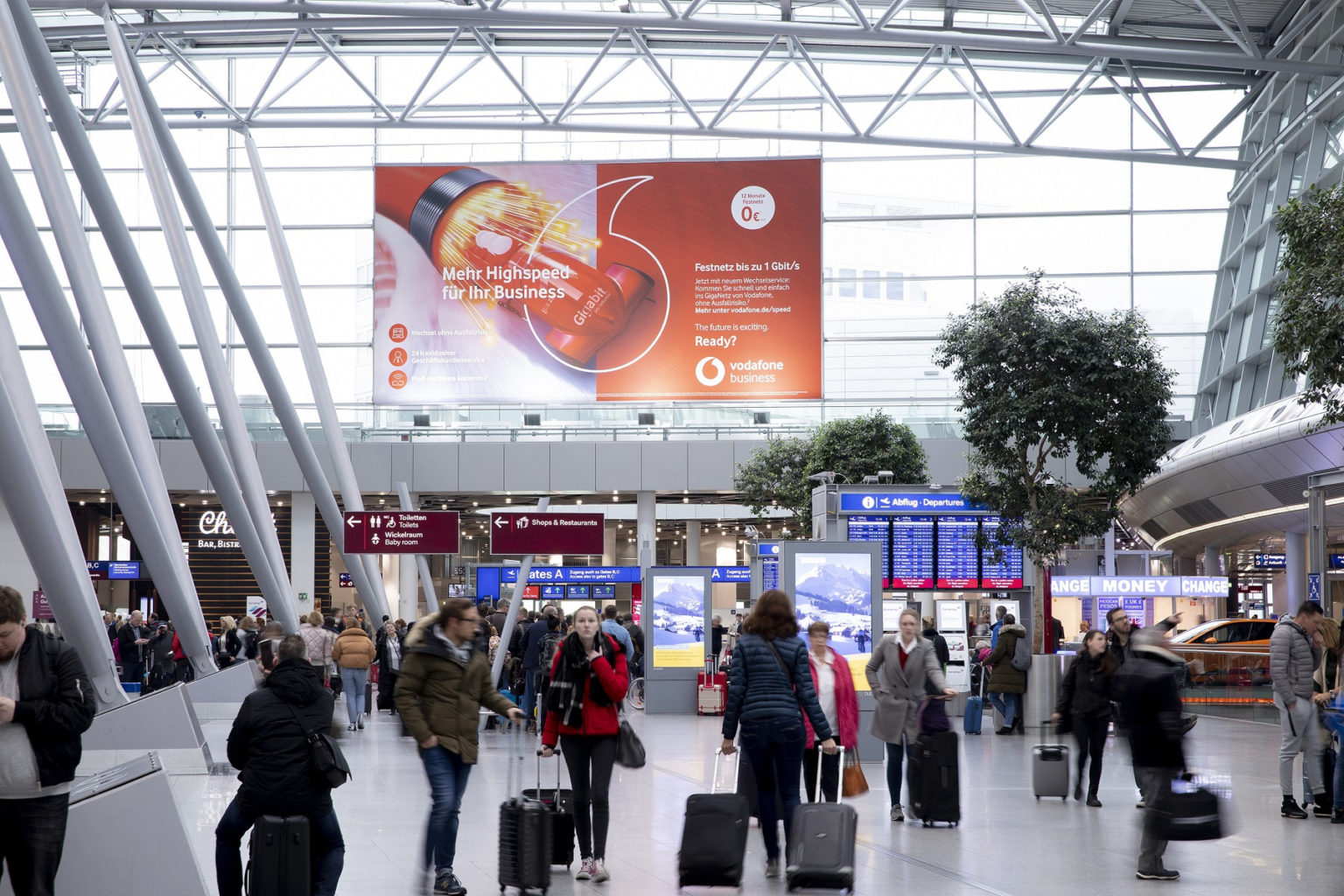 из дюссельдорфа в мюнхен. дюссельдорф германия достопримечательности. дюссельдорф мюнхен. Compare hamburg and dusseldorf. ближайшее море от мюнхена.