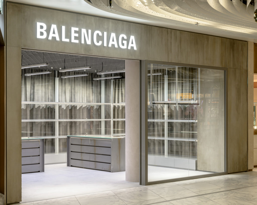 træ fugl Repressalier Balenciaga opens debut store at Amsterdam Schiphol with Lagardère Travel  Retail : The Moodie Davitt Report -The Moodie Davitt Report