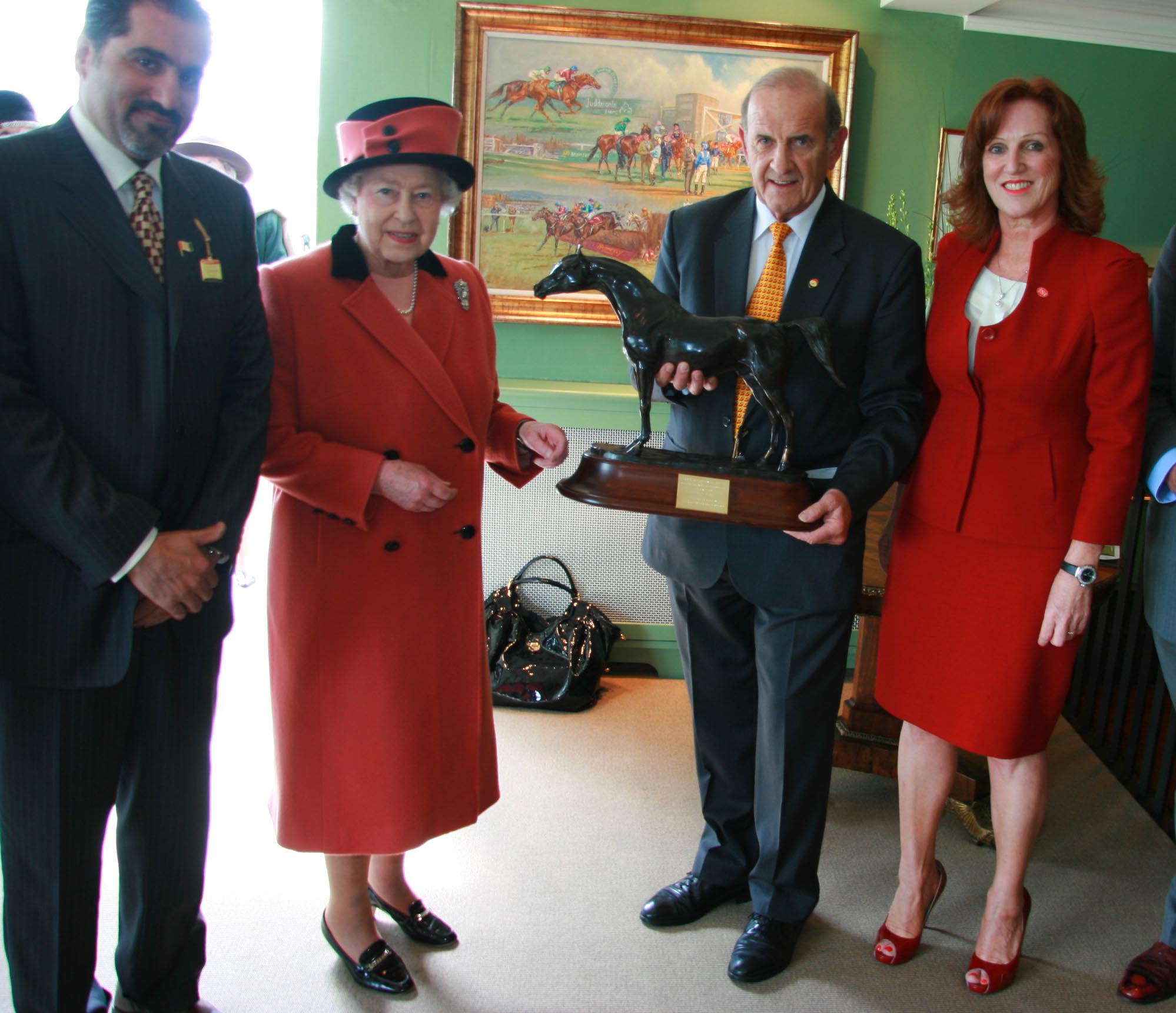 Dubai Duty Free pays tribute to Her Majesty The Queen : The Moodie ...